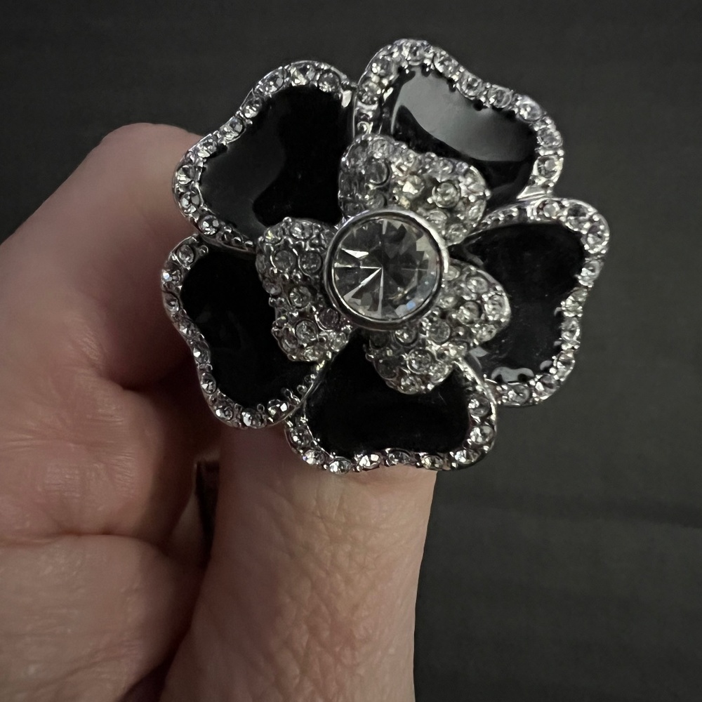 Lia Sophia flower ring